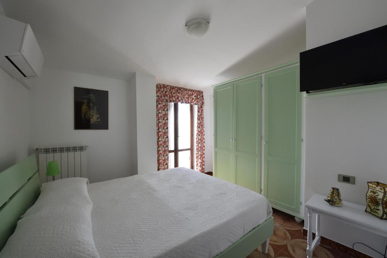 Villa Dafne Fondi Esterno foto