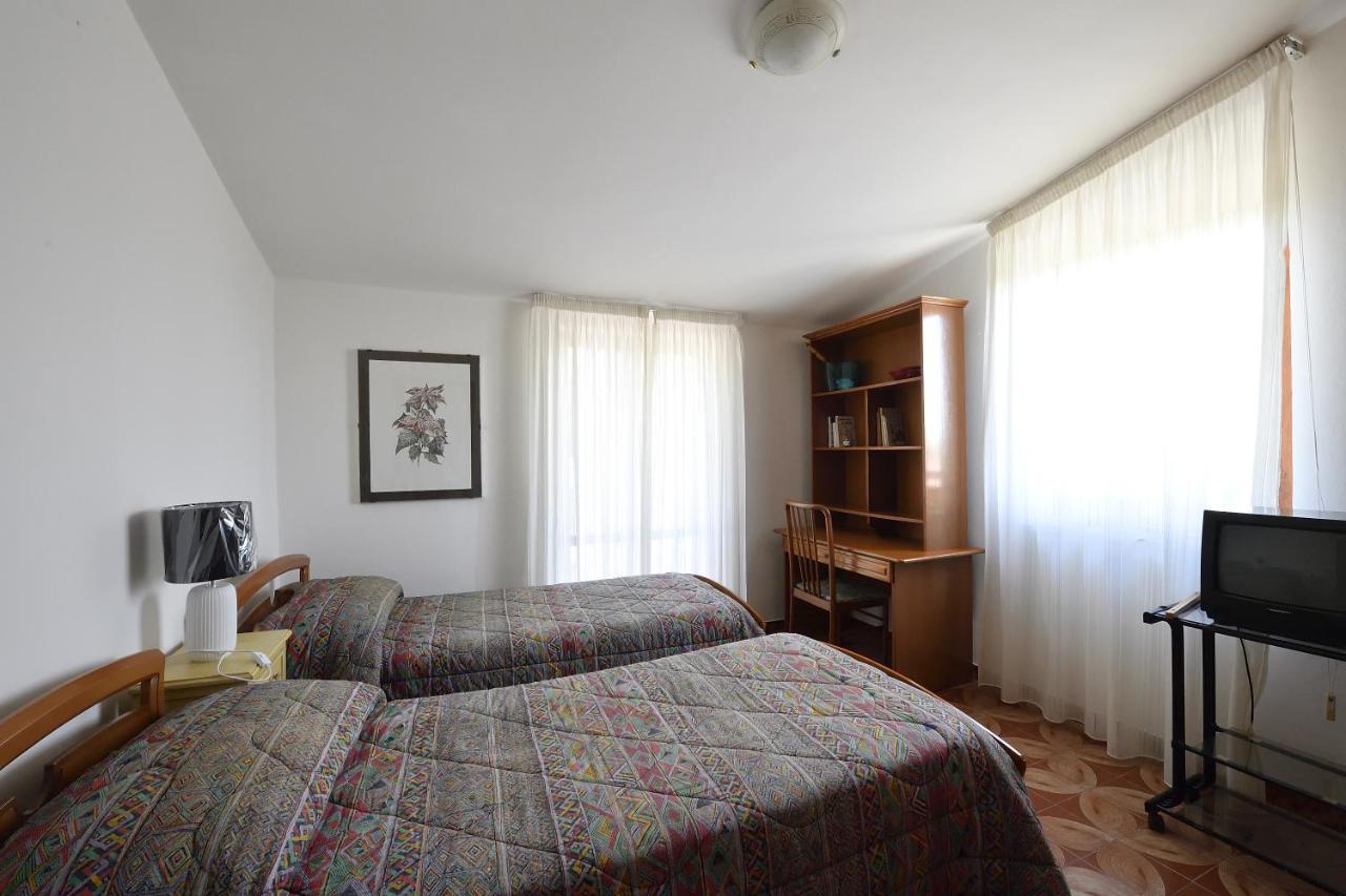 Villa Dafne Fondi Esterno foto