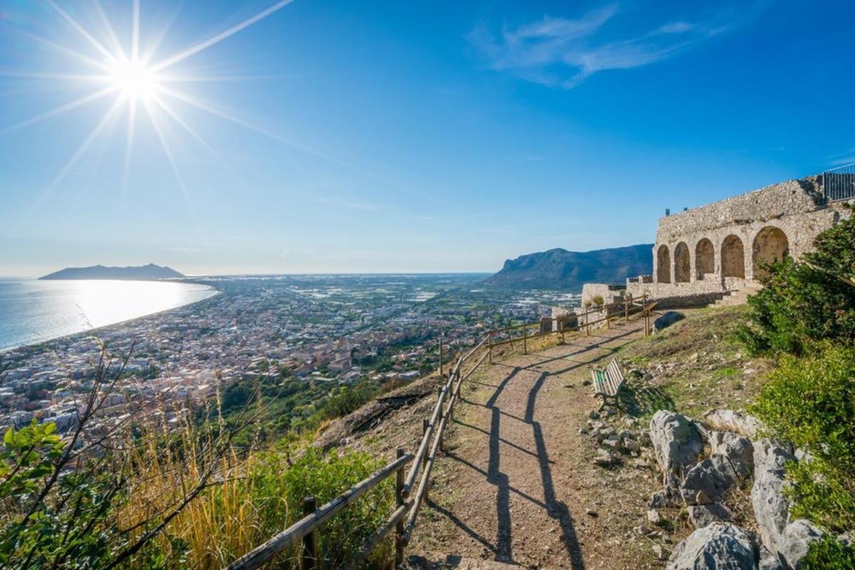 Villa Dafne Fondi Esterno foto