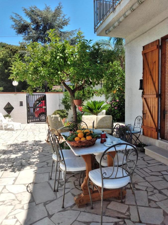Villa Dafne Fondi Esterno foto